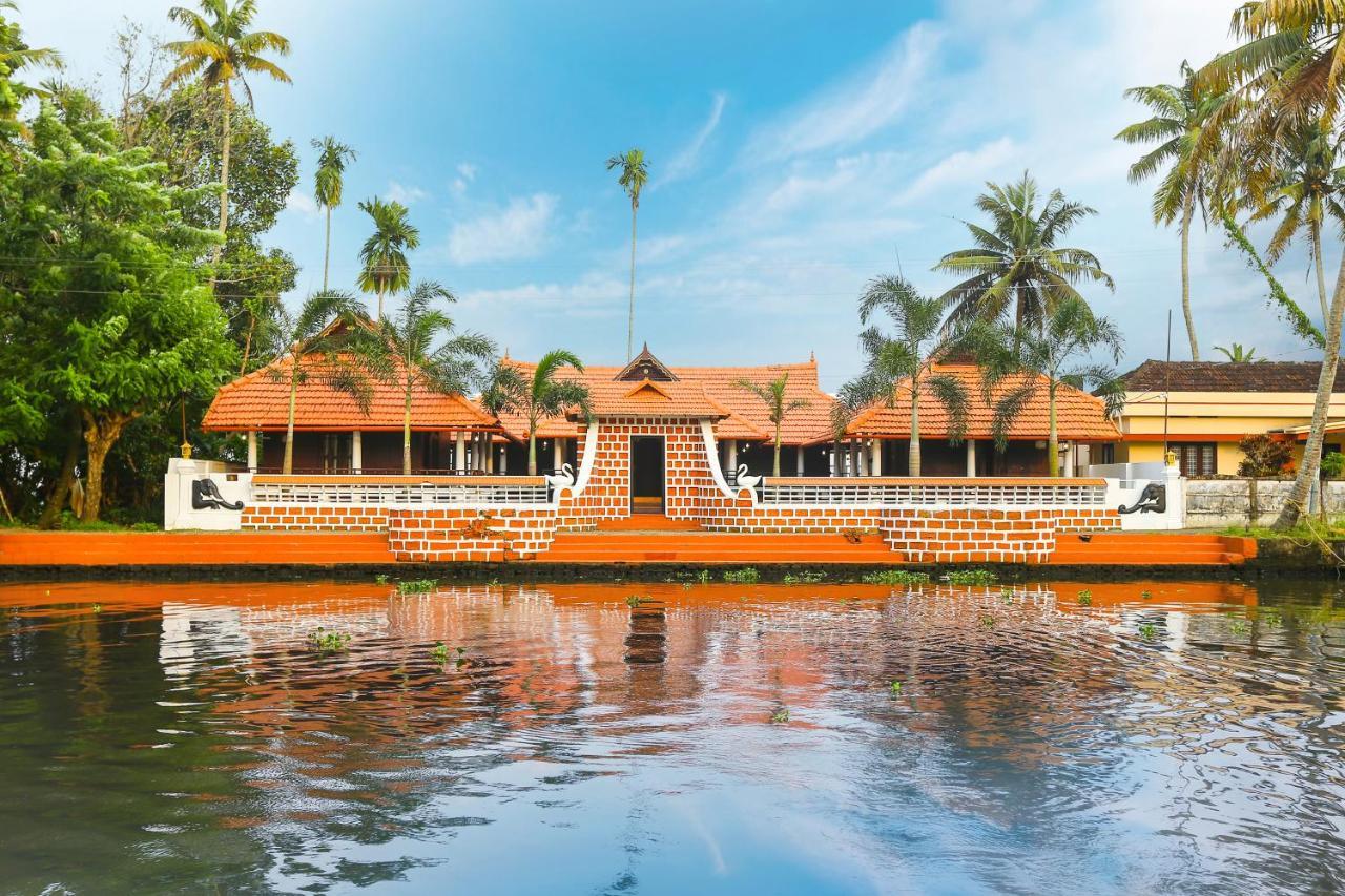 Palmy Lake Resort Alappuzha Zewnętrze zdjęcie